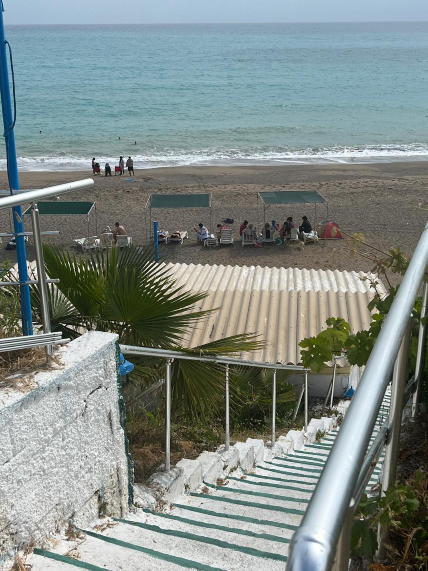 Mavi Cennet Camping Caravan Kızılot Exterior foto