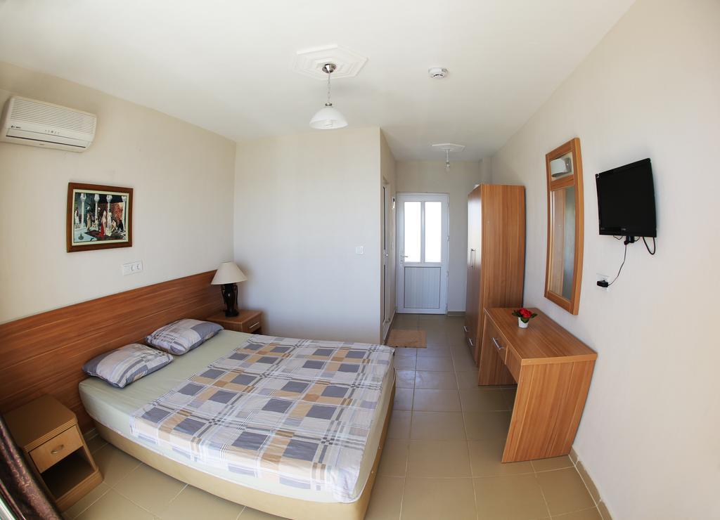 Mavi Cennet Camping Caravan Kızılot Habitación foto