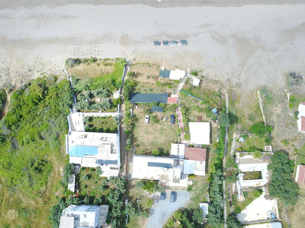 Mavi Cennet Camping Caravan Kızılot Exterior foto