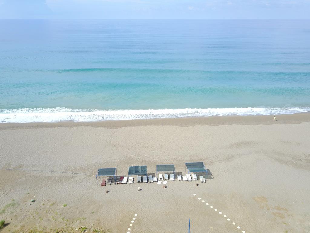 Mavi Cennet Camping Caravan Kızılot Exterior foto
